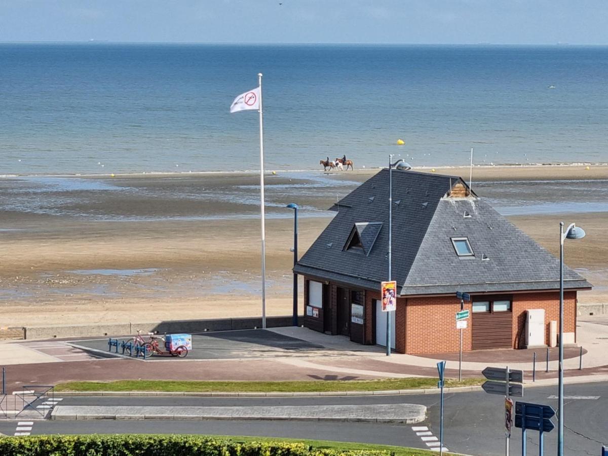 "Le Cocon D'Estelle" Grand Studio Vue Mer, 30M De La Plage Villers-sur-Mer Exterior photo
